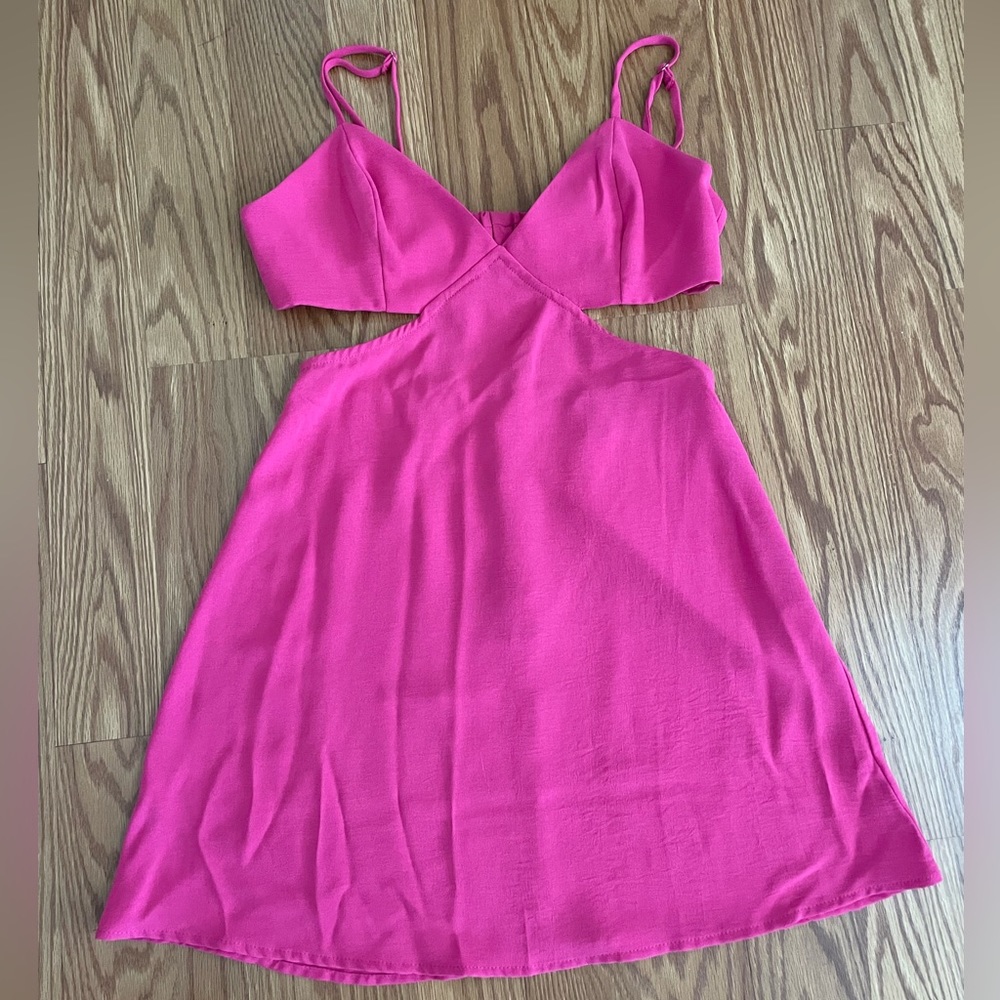 Dainty pink dress with cut outs Small